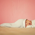 Sono do bebé recém-nascido: 3 factos importantes